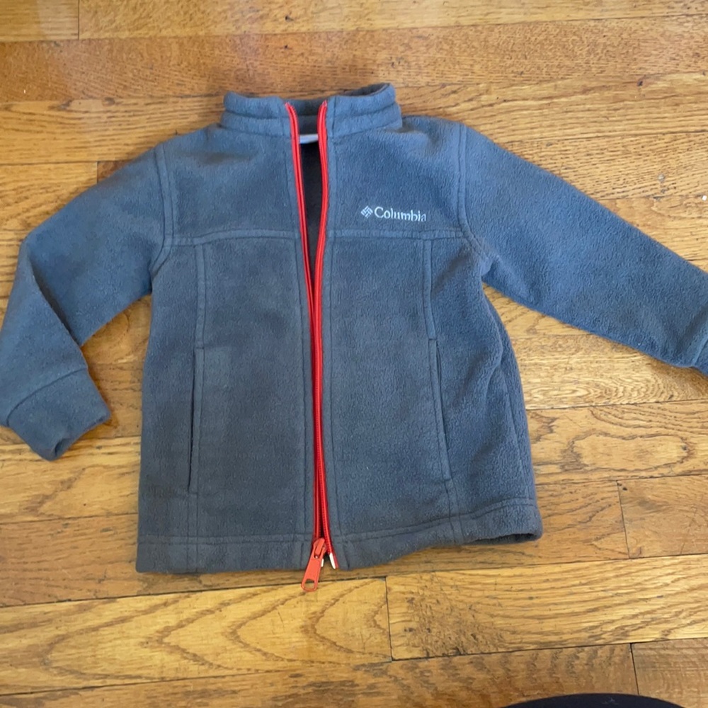 Boys’ 18-24 month Columbia zip up sweatshirt fleece